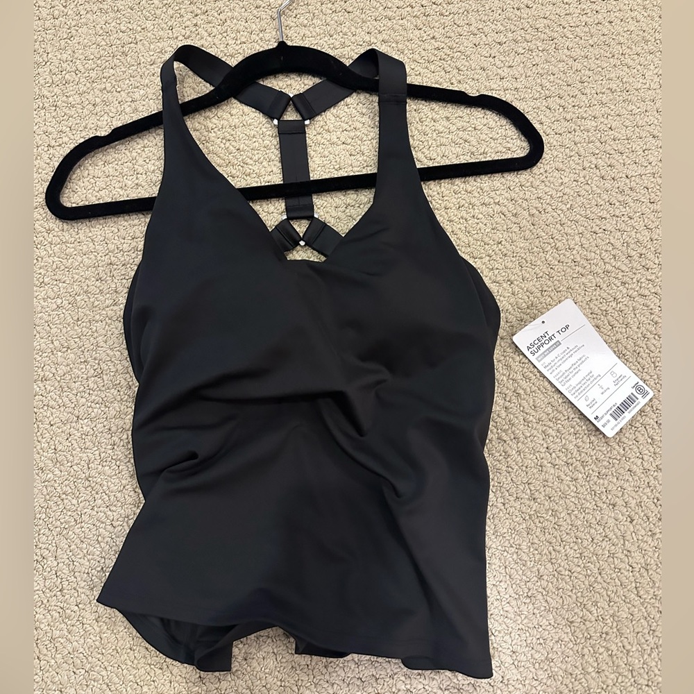 Athleta black sleeveless top ascent sports top M NWOT